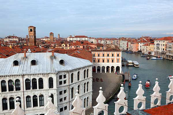 T Fondaco dei Tedeschi à Venise