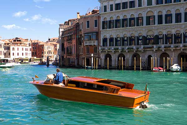 taxi sur l'eau Venise